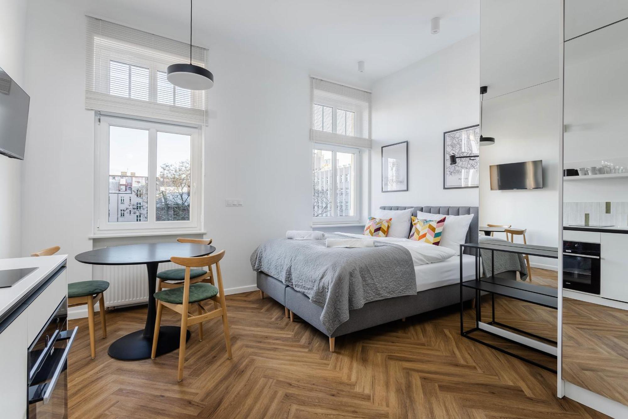Nowoczesne I Stylowe Studia Very Berry W Poznaniu By Noclegi Renters Exterior foto